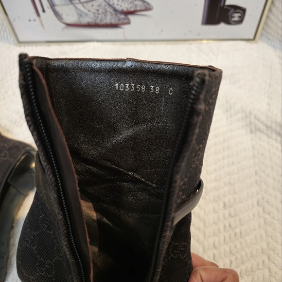 ✅️ SOLD ✅️ Authentic Vintage Gucci x Tom Ford Brown Boots (Orig. Ret $1350) - Picture 10 of 11